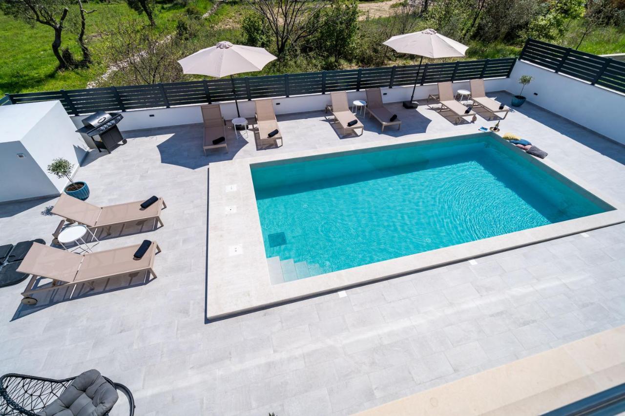 Villa Invigo - Brand New Private Pool Villa Mlini Exterior photo